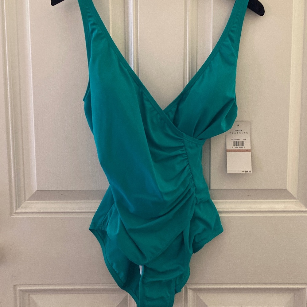 FINAL SALE! Jantzen Turquoise Ruched Front One Pc. Swimsuit/Sz 12/NWT/PRICE FIRM